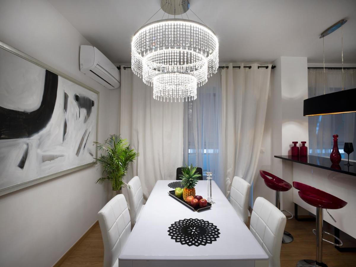 Elegant Apartment In Glyfada Atena Exterior foto